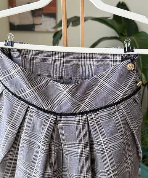 Vintage Skirt Grey Blue Plaid Pleated — Women – The Revival Line, EXPLICIT streetwear UAE (2/2)