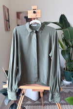 EXPLICIT Vintage Classic Green Buttoned Shirt — Women thumbnail 1