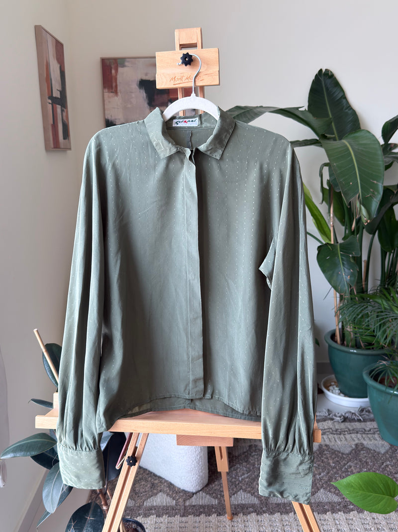 EXPLICIT Vintage Classic Green Buttoned Shirt — Women