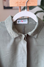 EXPLICIT Vintage Classic Green Buttoned Shirt — Women thumbnail 2