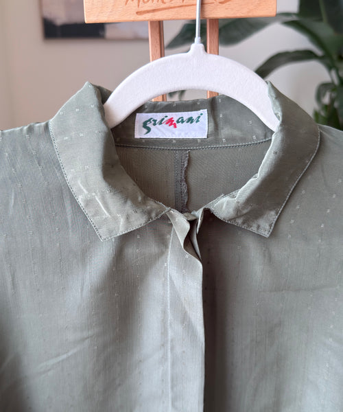 Vintage Buttoned Shirt Green Classic — Women – The Revival Line, EXPLICIT streetwear UAE (2/3)