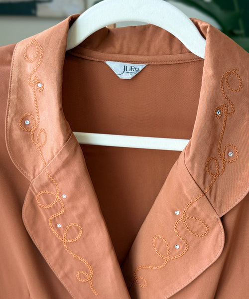 Vintage Classic Jacket Beige Peach Orange Luxury — Women – The Revival Line, EXPLICIT streetwear UAE (2/2)